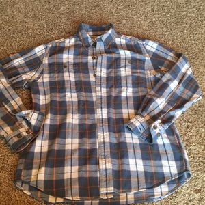Men’s medium weight plaid shirt